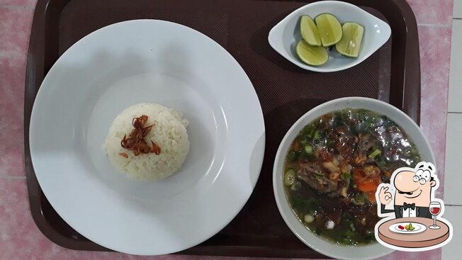 Sop Iga dan Soto Ayam Bu. Pur: Kenikmatan yang Menggugah Selera di Jantung Cilacap